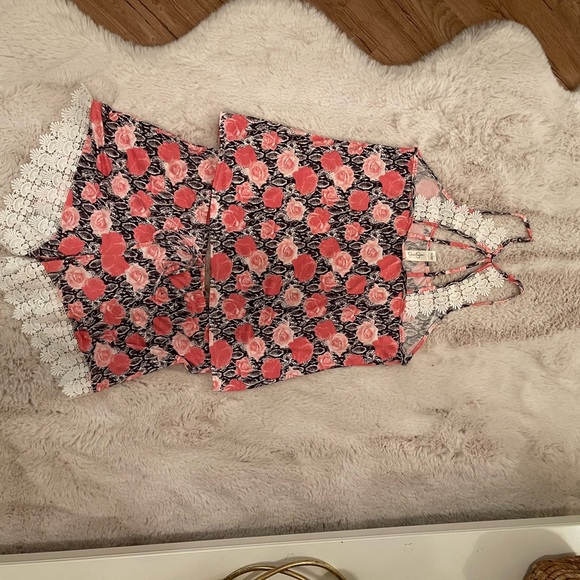 Jessica Simpson Rose/Snake Print 2-Piece Set - Picture 3 of 6